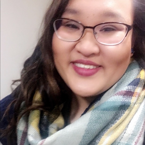 Meet your Posher, Natalie - Picture 4 of 5